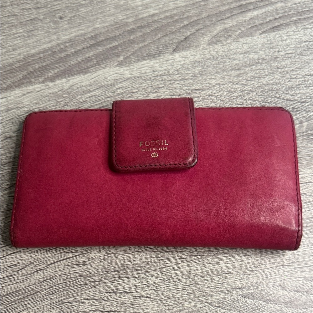 Fossil Women's Leather Wallet in Berry Red